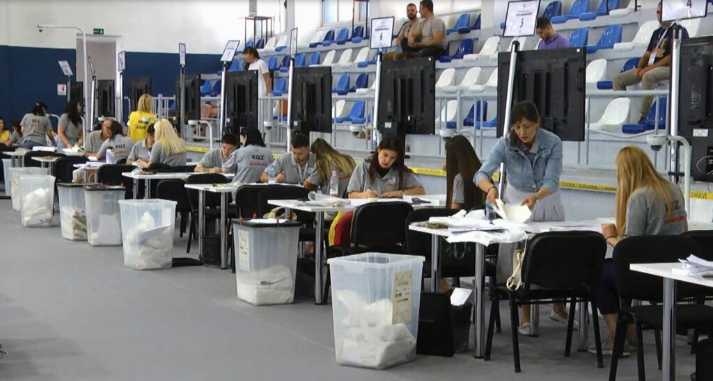 Rinumërimi i Fierit, bien PD dhe “Nisma Shqipëria Bëhet”. PS shton votat