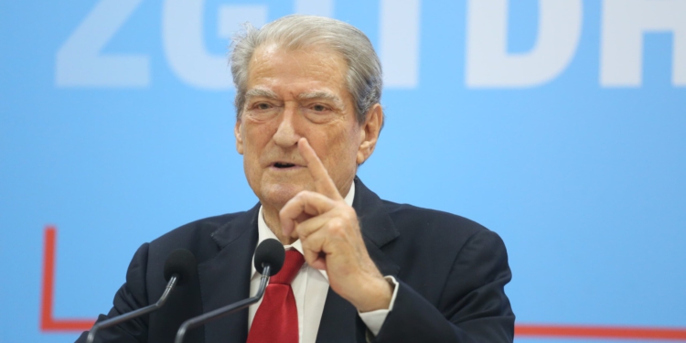 I fundosur, por ‘krenar’/ Sali Berisha: Zgjedhjet e 11 majit nuk do t’i njoh kurrë