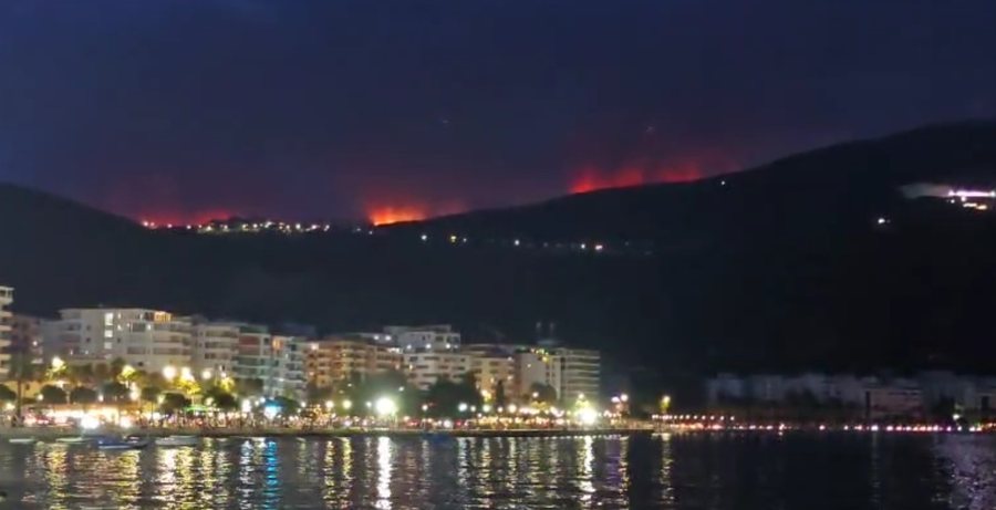 Skuqet nga flakët maja e malit Shashicë, zjarri po i afrohet shtëpive të banuara