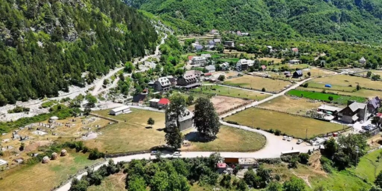 VIDEO / Rama ndan pamjet: Ja Thethi pas operacionit nga kanceri i paligjshmërisë
