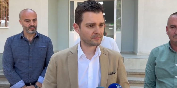 Ministri i Jashtëm i RMV: Do kërkoj një konsullatë maqedonase në Korçë, do mbështetim komunitetin tonë