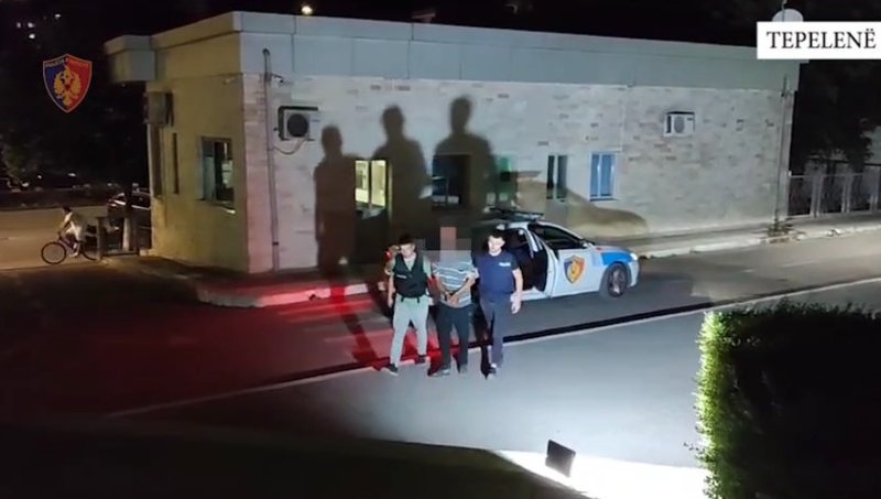 Shpërndante doza kanabisi në Tepelenë, arrestohet 53-vjeçari! I gjendet drogë edhe në banesë