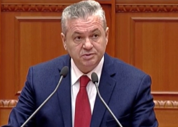 Evazioni fiskal i ‘Bankers’, Murrizi thirrje kreut të SPAK: Kur të vish nga pushimet shikoje njëherë se mos është për ‘ndërmarrjen tuaj’