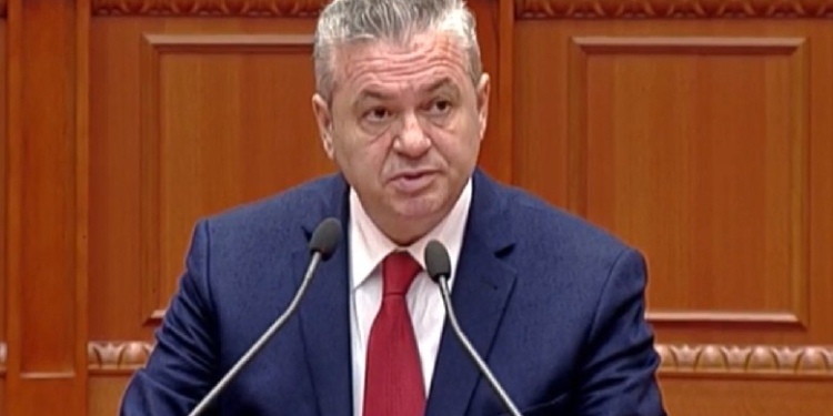 Evazioni fiskal i ‘Bankers’, Murrizi thirrje kreut të SPAK: Kur të vish nga pushimet shikoje njëherë se mos është për ‘ndërmarrjen tuaj’