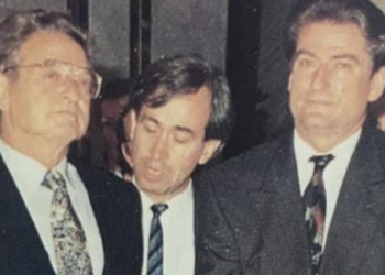 Sot i kërkoi FBI-së ta hetojë, kur Berisha i shkruante Sorosit: Mezi po pres të kem marrëdhënie me ju