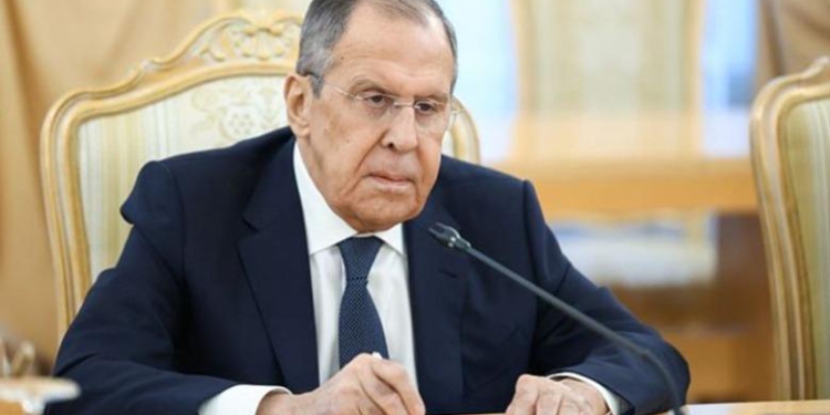 Lavrov ‘nxjerr blof’ Trumpin: Nuk është planifikuar asnjë takim mes Putinit dhe Zelenskyt