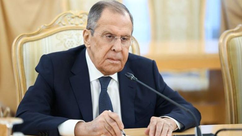 Lavrov ‘nxjerr blof’ Trumpin: Nuk është planifikuar asnjë takim mes Putinit dhe Zelenskyt