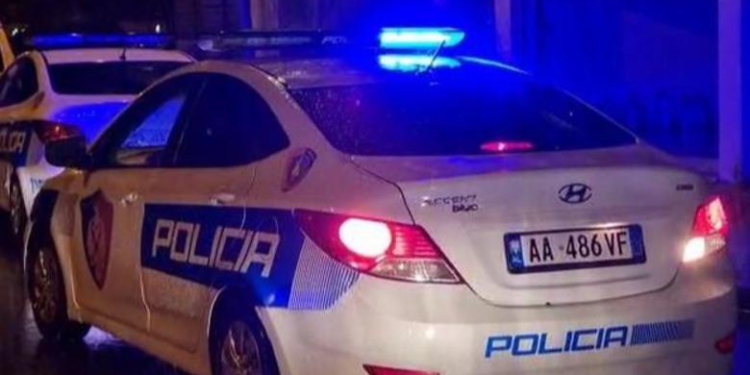 Zbardhet plagosja e 27-vjeçarit në Tiranë, arrestohen 3 persona dhe shpallet në kërkim 1 tjetër