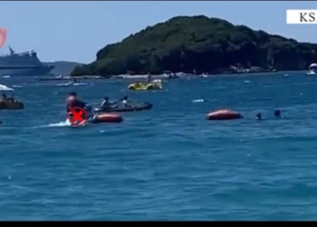 Rrezikoi pushuesit duke lundruar afër plazhit me Jet Ski, gjobitet pronari, bllokohet dhe mjeti 