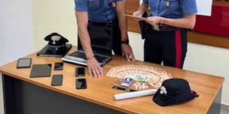 Çmontohet grupi i ‘skifterëve’, 2 shqiptarë të arrestuar! U kapen kokainë dhe para cash