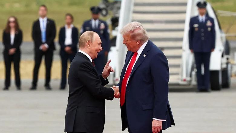 Trump i prerë: Do t’i jap Putinit edhe dy javë kohë 