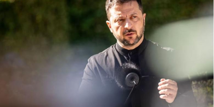 Analiza e CNN: Trump rrit presionin ndaj Zelenskyt para rikthimit të tij në Shtëpinë e Bardhë