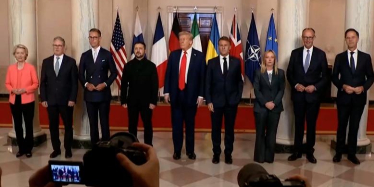 Përfundon takimi mes Trump dhe Zelenskyt, nis me liderët e BE (Foto familjare)