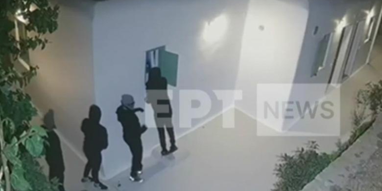 Vidhnin turistët në Mykonos, arrestohen grabitësit shqiptarë në Greqi, dolën blof nga kamerat e sigurisë