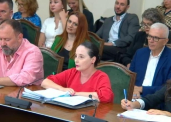 Mblidhet Komisioni për Çështjet Europiane, opozita bojtokon: Mbledhja jashtë sesionit parlamentar, antikushtetuese