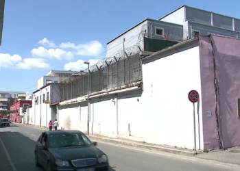 Vdekja e Besnik Koçiut në burg/ Helsinki: U mbajt tetë ditë i sëmurë në qeli, duhej të trajtohej menjëherë