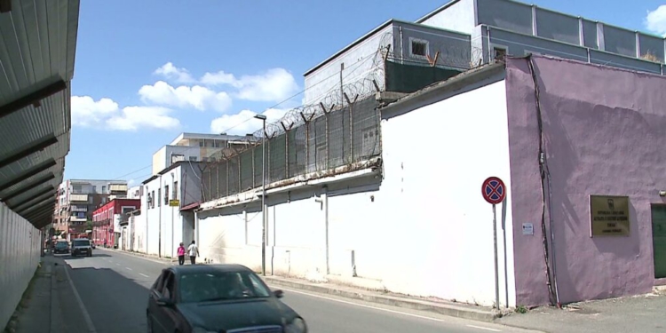 Vdekja e Besnik Koçiut në burg/ Helsinki: U mbajt tetë ditë i sëmurë në qeli, duhej të trajtohej menjëherë