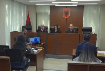 Gjyqtarët me pushime, Kolegji “mban peng” certifikimin e rezultatit, Lapaj mbetet pezull