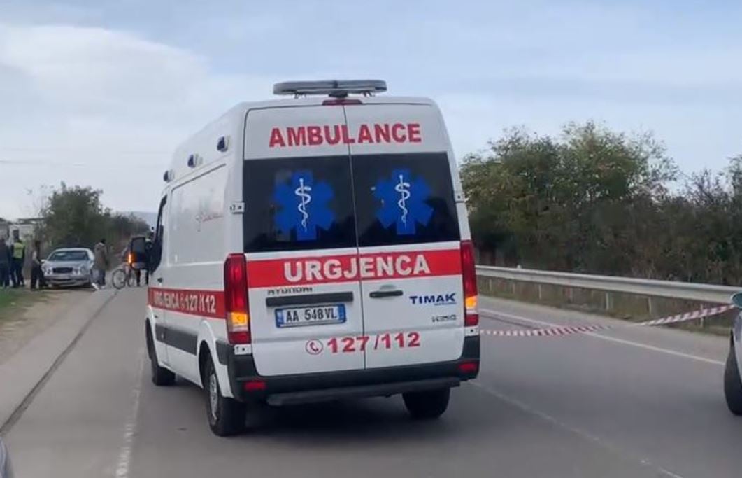 Aksident në aksin “Shkodër-Velipojë”! 20-vjeçari humb kontrollin e mjetit, 3 të plagosur