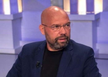 Manjani: PD sheh vetëm shqiptarë të korruptuar dhe mafiozë! Shpresa tani mbetet te Rama, ndryshe…