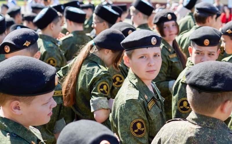 Rusia nis testime për t’i identifikuar liderët që fëmijë