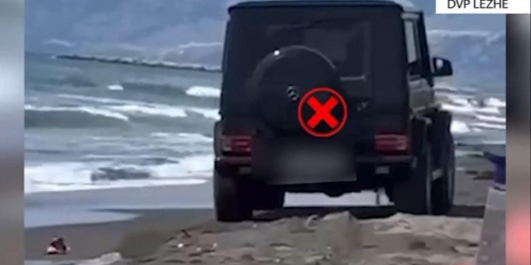 VIDEO / Qarkulloi me ‘G-Class’ në breg të detit në Lezhë, gjobitet me 500 mijë lekë 23-vjeçari