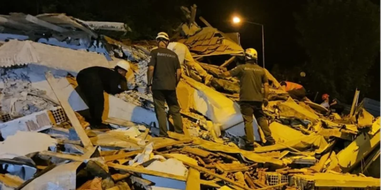 Tërmeti me magnitudë 6.1 në Turqi, një i vdekur dhe 29 të plagosur