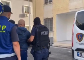 Fshehu provat e ngjarjes ku ishte përfshirë i vëllai, AMP ndëshkon policin në Tiranë