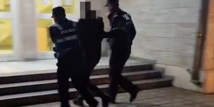 EMRI / 49-vjeçari vjedh një makinë në Belsh, arrestohet nga Policia