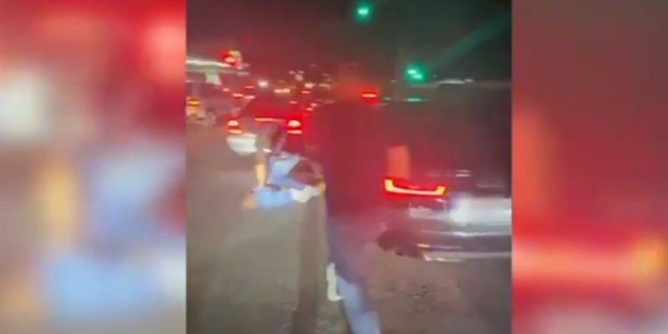 Arrestohet në Tiranë 21-vjeçari me armë, municion dhe pranga policie