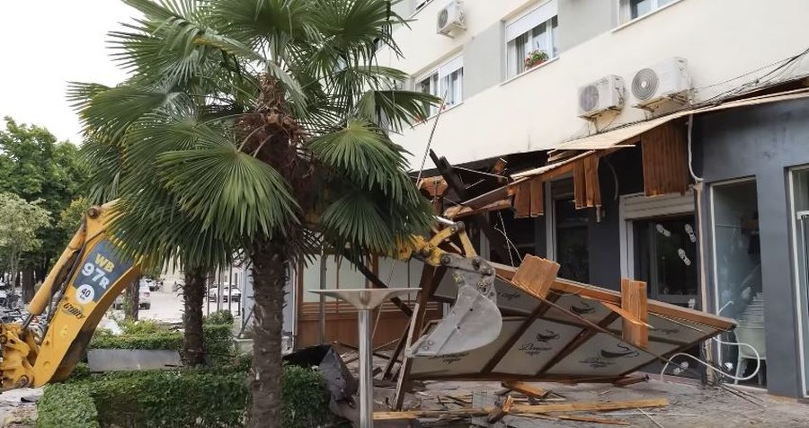 VIDEO / Rama publikon pamje nga prishja e ndërtimeve pa leje në Shkodër