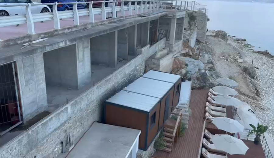 IKMT zbarkon sërish në Vlorë, pritet shembja e një objekti te ‘Kalaja’