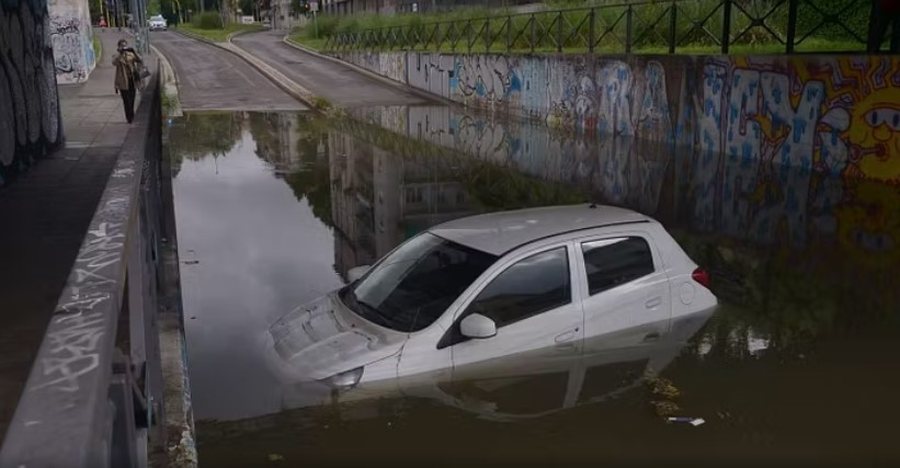 Italia nën ujë, përmbytje dhe emergjenca, alarm portokalli në pesë rajone