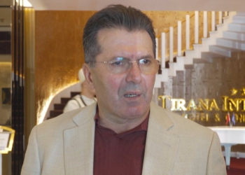 “Vendi në autokraci”, Mediu: Bojkoti jo opsion, duhet të bindim ndërkombëtarët
