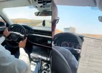 Postoi video duke ngarë makinën me 225 km/orë, ndëshkohet ministri i Transportit