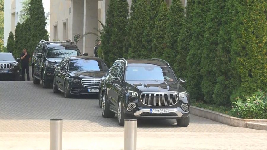 Kabineti “Rama 4”, shefi i qeverisë takime me vartësit, në Kryeministri shkon edhe Pacolli