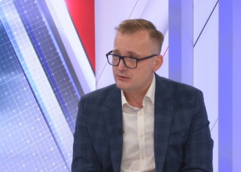 “Qeveria e re me mercenarë nga PD”, demokrati: Opozita nuk duhet të hyjë në Kuvend, e pamoralshme