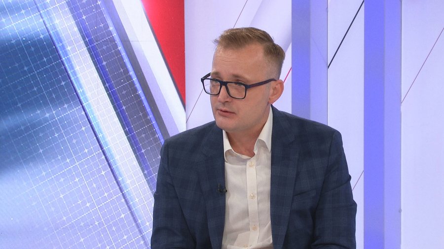 “Qeveria e re me mercenarë nga PD”, demokrati: Opozita nuk duhet të hyjë në Kuvend, e pamoralshme