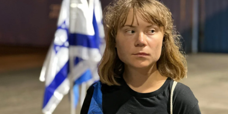 Izraeli planifikon të fusë Greta Thunberg dhe aktivistët që arrijnë në Gaza në një burg terroristësh