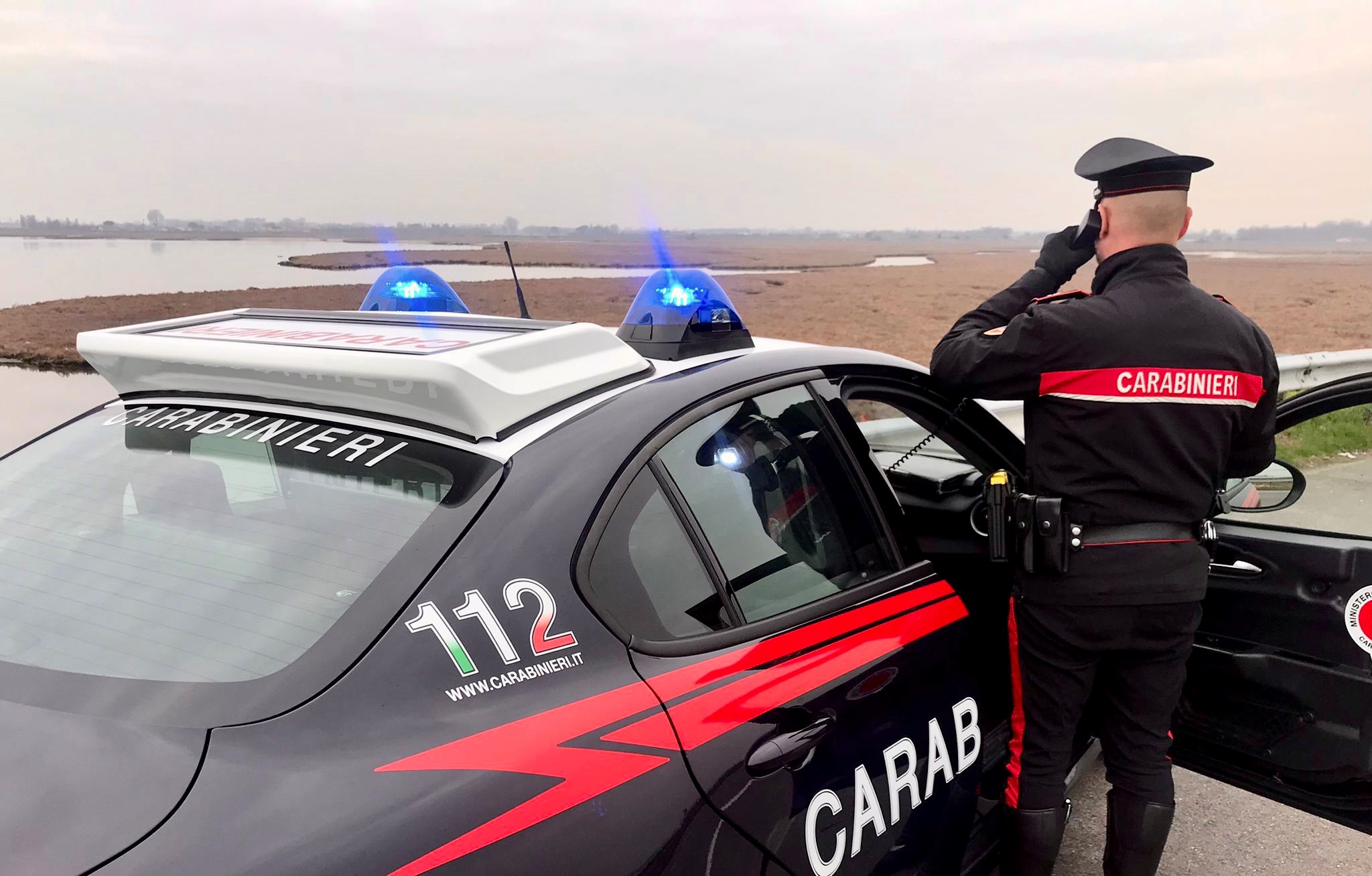 Ndjekje me shpejtësi skëterrë, ‘piloti’ shqiptar rrezikon policë dhe udhëtarë në Itali, kapet pas 60 km!
