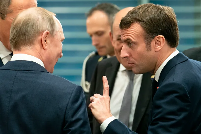 Macron shpërthen ndaj Putin: Është një grabitqar në pragun tonë, që kërkon të hajë për të mbijetuar