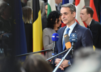Abuzimi me fondet e BE për bujqësinë, kryeministri grek Mitsotakis bllokon hetimin ndaj ish-ministrave
