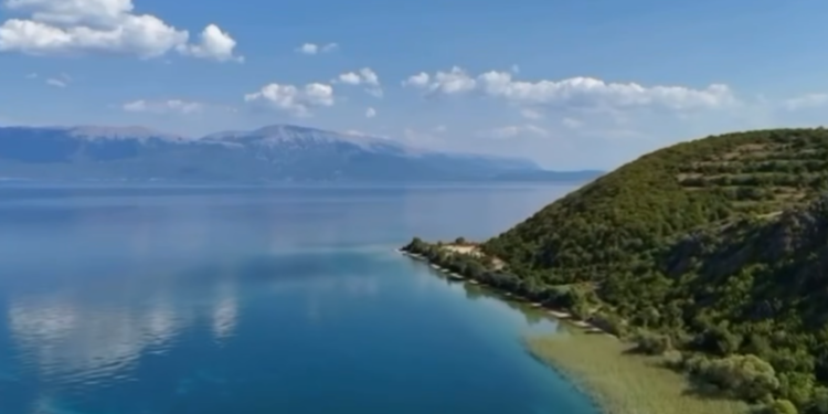 Rama ndan pamjet mahnitëse nga Lini: Peizazhe natyrore dhe histori të jashtëzakonshme