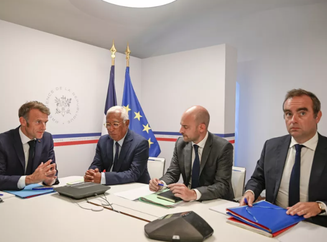 Videokonferenca, Macron: Trump theksoi se çdo marrëveshje territoriale do bëhet vetëm me pëlqimin e Kievit