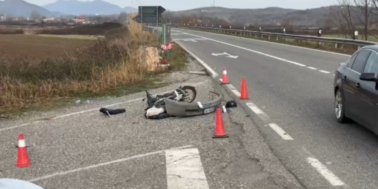 Aksident në aksin “Shkodër-Lezhë”, plagoset 26-vjeçarja