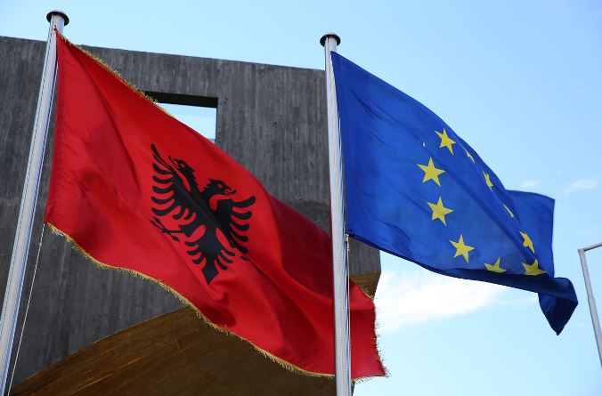 Qeveria përditëson sanksionet ndërkombëtare kundër terrorizmit, reflektohen 4 vendimet e reja të BE-së