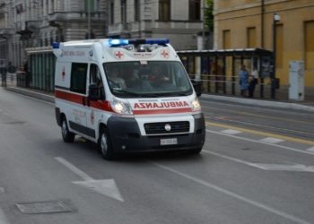 Tragjike në Itali! Furgoni shtyp djalin 2-vjeçar, shoferi nuk e dinte se çfarë kishte bërë derisa u njoftua nga policia