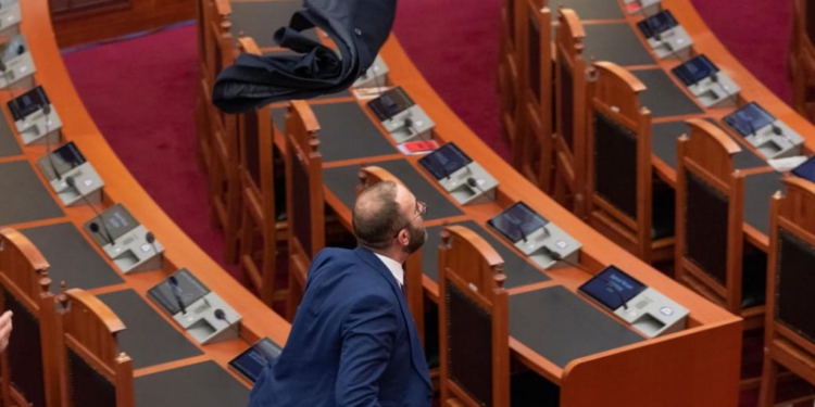 Në PD ‘beteja’ bëhet për karrigen e Gazment Bardhit