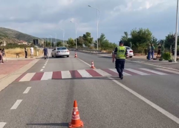 U përplas nga makina në Pogradec, ndërron jetë e moshuara gjatë rrugës për tek Trauma 