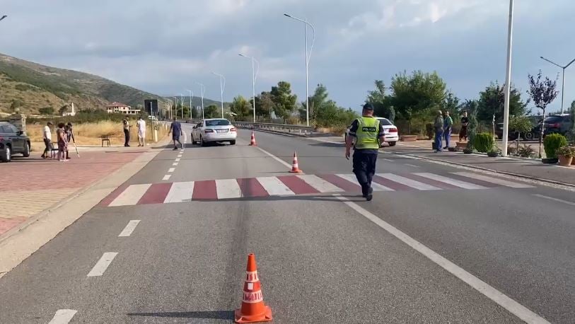 U përplas nga makina në Pogradec, ndërron jetë e moshuara gjatë rrugës për tek Trauma 